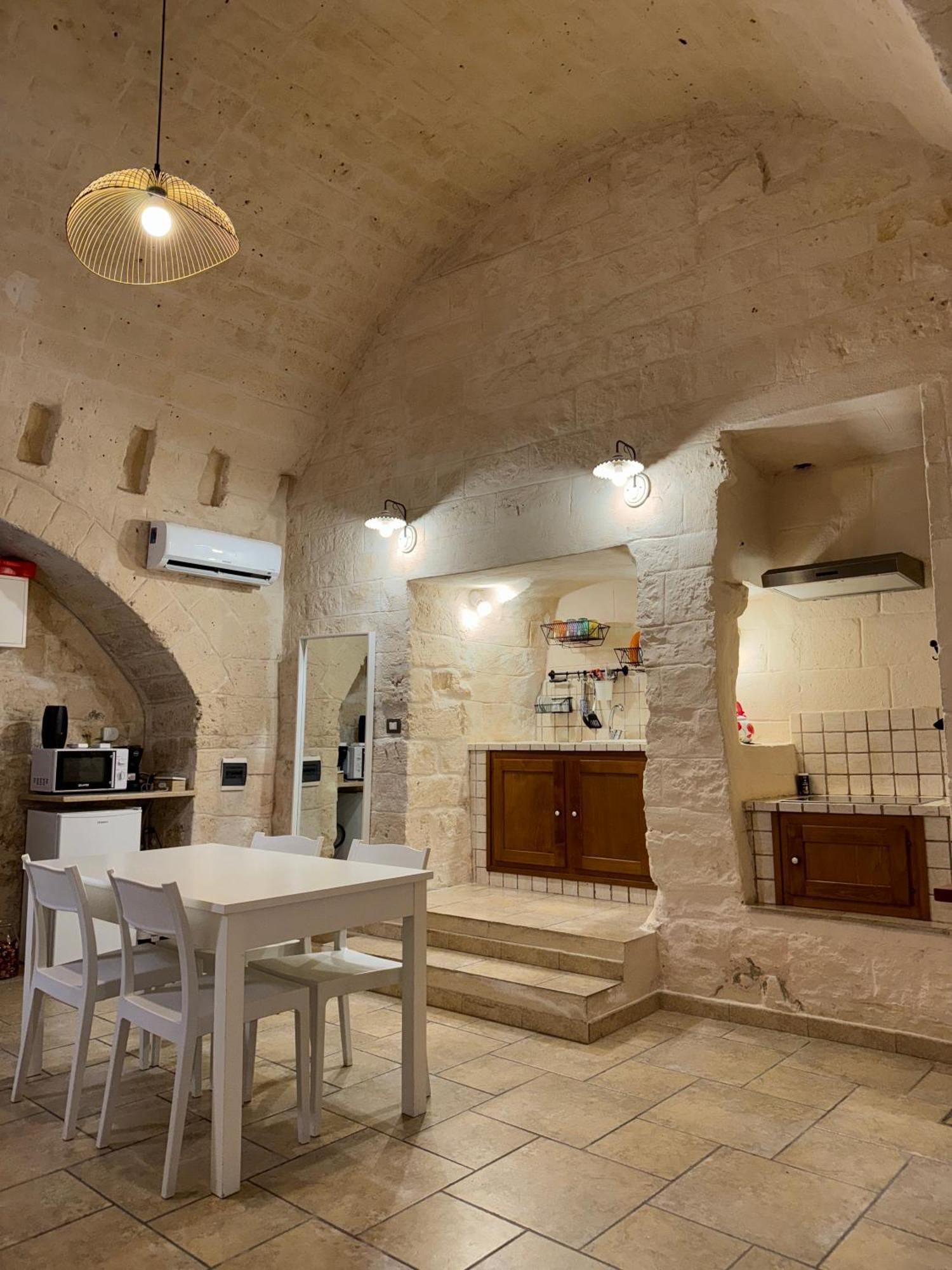 More Apartments The Castle Bari Exterior foto